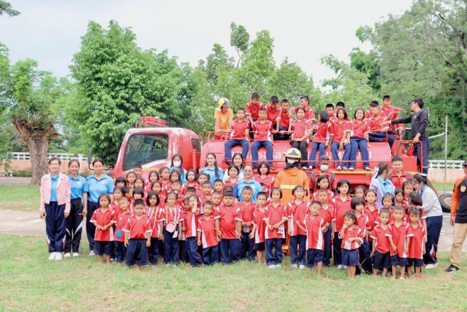 วิทยากรรับเชิญออกให้ความรู้เรื่องทักษะการเผชิญเหตุแผ่นดินไหวและภัยพิบัติ 